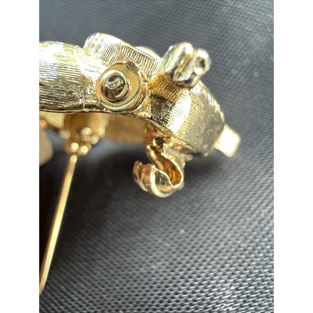Sarah Coventry Signed Owl Brooch Gold Tone With Red Eyes No Glasses Approx 1.25